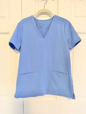 FIGS Catarina 3 Pocket Scrub Top Women's Small Blue V-Neck Medical Uniform